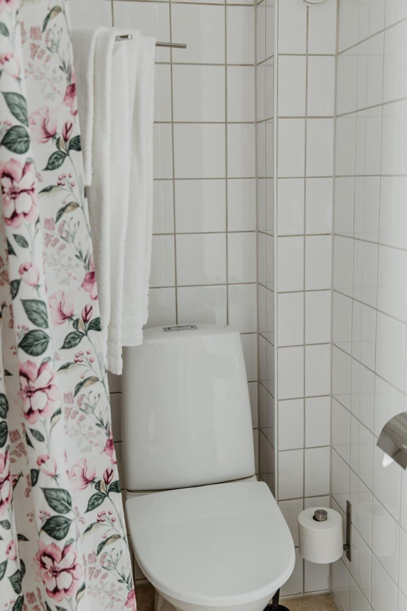 Slottsparken Motel Huskvarna Extérieur photo