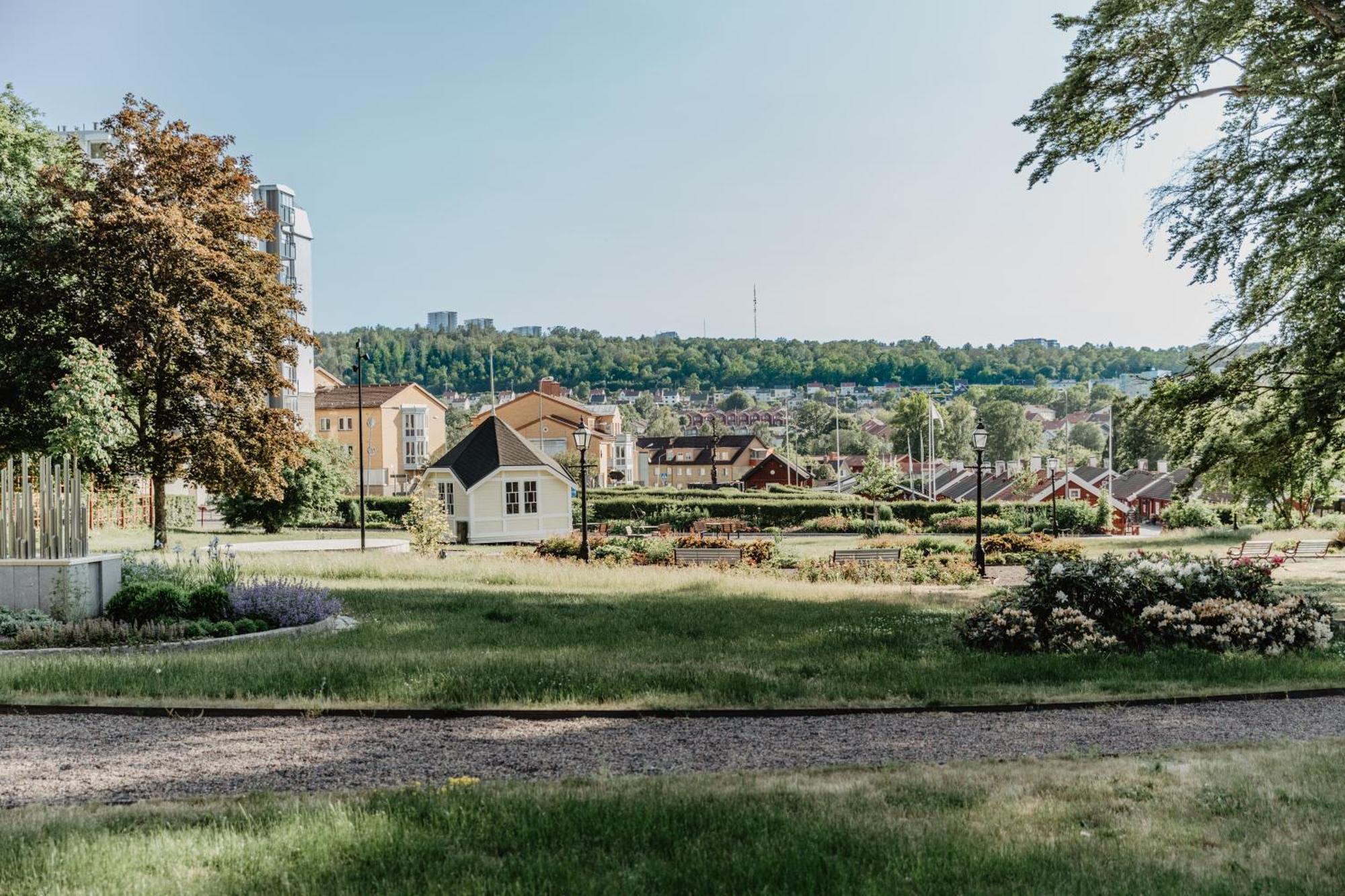 Slottsparken Motel Huskvarna Extérieur photo